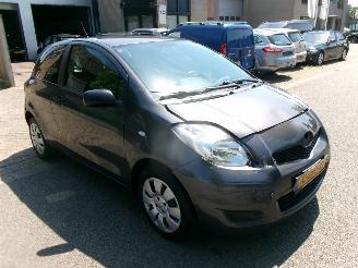 Toyota Yaris 1.3 VVTI COMFORT AIRCO picture 4