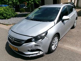 Voiture accidenté Opel Astra 1.0 ONLINE EDITION 5 DEURS 2018/5