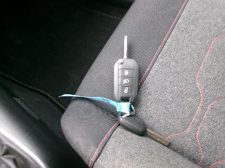 Citroën C3 1.2 PURETECH SHINE CLIMA NAVI picture 16