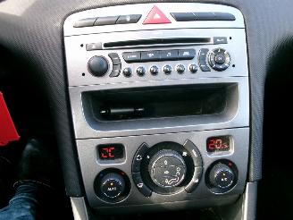 Peugeot 308 1.6 VTI STYLE picture 13