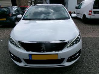 Peugeot 308 1.6 HDI BLUE LEASE EXECUTIVE CLIMA NAVI PANO picture 3