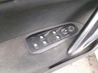 Peugeot 308 1.6 HDI BLUE LEASE EXECUTIVE CLIMA NAVI PANO picture 13