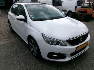 Peugeot 308 1.6 HDI BLUE LEASE EXECUTIVE CLIMA NAVI PANO picture 4
