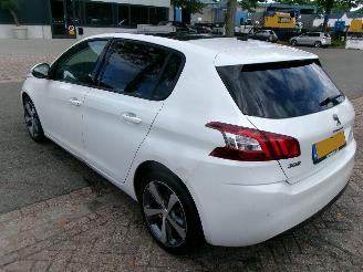 Peugeot 308 1.6 HDI BLUE LEASE EXECUTIVE CLIMA NAVI PANO picture 8