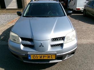 Mitsubishi Outlander 2.0 INVITE PLUS GEEN SCHADE picture 3