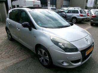 Renault Scenic TCE BOSE CLIMA NAVI PANO picture 4