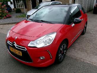 Vaurioauto  passenger cars Citroën DS3 1.2 I CHIC 2013/8