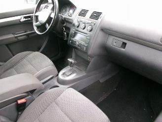 Volkswagen Touran 1.6-16V FSI HIGHLINE AUTOMAAT picture 12