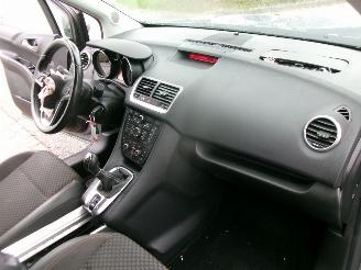 Opel Meriva 1.4 TURBO COSMO picture 10