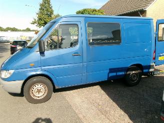 Mercedes Sprinter 208 CDI INVALIDE VERVOER ELEC LIFT picture 2