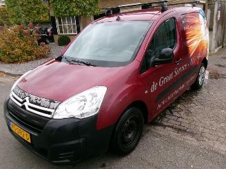 damaged commercial vehicles Citroën Berlingo 1.6 HDI 75 BUSINESS 2015/11
