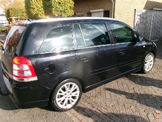 Opel Zafira 2.2 COSMO 7 PERSOONS picture 7