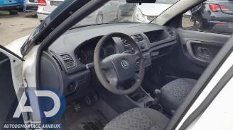 Skoda Roomster Roomster (5J), MPV, 2006 / 2015 1.4 TDI 70 picture 11