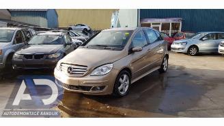 Uttjänta bilar auto Mercedes B-klasse B (W245), Hatchback, 2005 / 2011 2.0 B-200 16V 2008