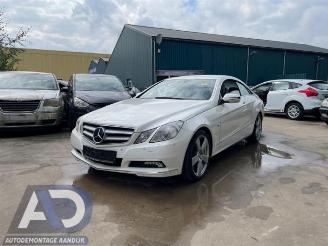 uszkodzony samochody osobowe Mercedes E-klasse E (C207), Coupe, 2009 / 2016 E-350 CGI V6 24V 2010