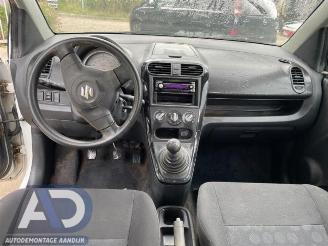 Suzuki Splash Splash, MPV, 2008 / 2015 1.0 12V picture 10