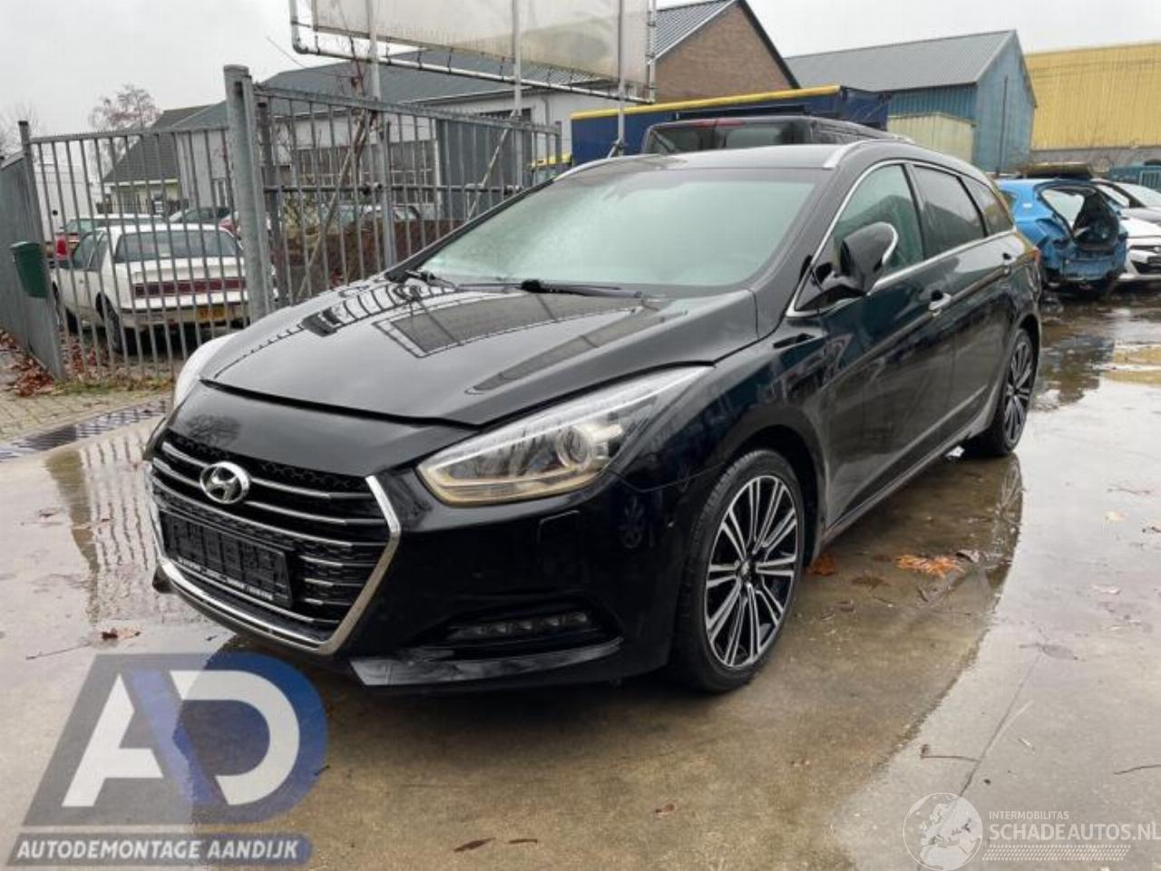Hyundai I-40 i40 CW (VFC), Combi, 2011 / 2019 1.7 CRDi 16V