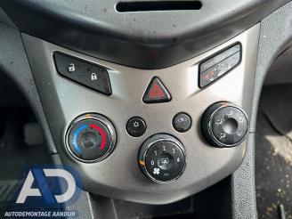 Chevrolet Aveo Aveo (300), Hatchback, 2006 / 2015 1.2 16V picture 17