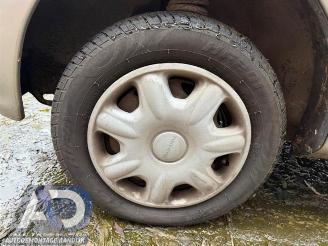 Subaru Vivio Vivio (KK/KW3), Hatchback, 1992 / 2000 0.7 GLi,GLi ECVT picture 8