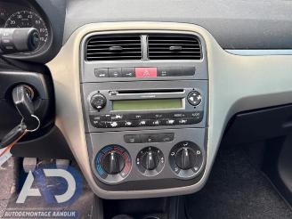 Fiat Grande Punto Grande Punto (199), Hatchback, 2005 1.3 JTD Multijet 16V VGT picture 15