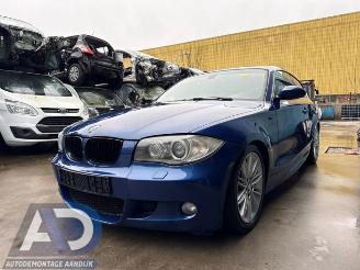 krockskadad bil auto BMW 1-serie 1 serie (E81), Hatchback 3-drs, 2006 / 2012 120i 16V 2009/3