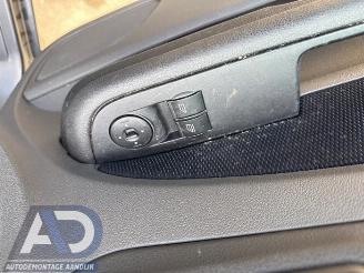 Ford Focus Focus 2, Hatchback, 2004 / 2012 1.6 16V picture 17