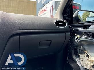 Ford Focus Focus 2, Hatchback, 2004 / 2012 1.6 16V picture 15