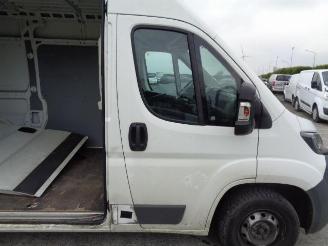 Peugeot Boxer 2.2 HDI 150 picture 12