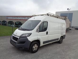 Peugeot Boxer 2.2 HDI 150 picture 1