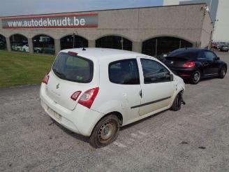 disassembly commercial vehicles Renault Twingo 1.5 DCI K9K  1005KG 2013/11