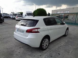 Peugeot 308 1.2 TURBO picture 3
