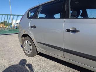 Hyundai I-30 1.6 I picture 14