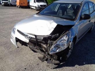 Hyundai I-30 1.6 I picture 10