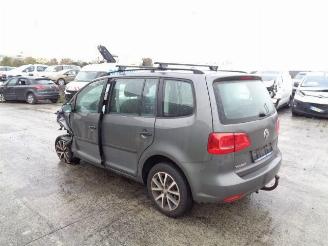 Volkswagen Touran 1.6 TDI CAY 7 PLACES picture 2