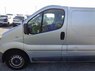 Renault Trafic 2.0 DCI  115 M9R picture 16