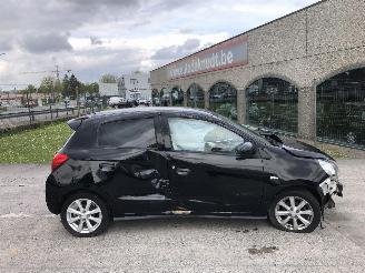 Mitsubishi Space-star 1.2 picture 9