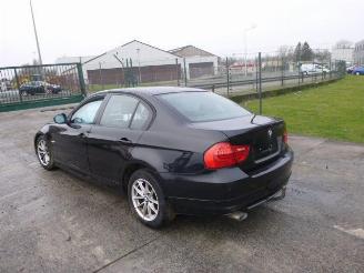 Salvage car BMW 3-serie N47D20C 2009/11
