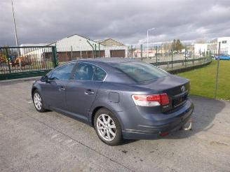 Toyota Avensis 2.0  D picture 4