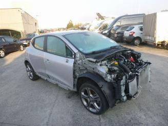 uszkodzony samochody osobowe Renault Clio 0.9 2019/3