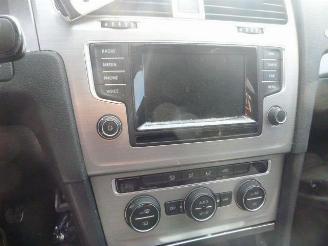 Volkswagen Golf 1.6 TDI        CLH picture 22