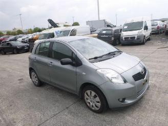 Coche siniestrado Toyota Yaris 1.4 D4D 2007/3