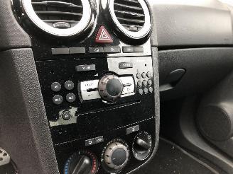 Opel Corsa 1.3 CDTI A13DTC picture 18