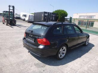 Salvage car BMW 3-serie N47D20C 2010/2