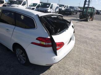Peugeot 308 1.5 HDI GT LINE picture 14