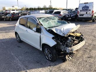 Toyota Yaris 1.3  DYNAMIC picture 4