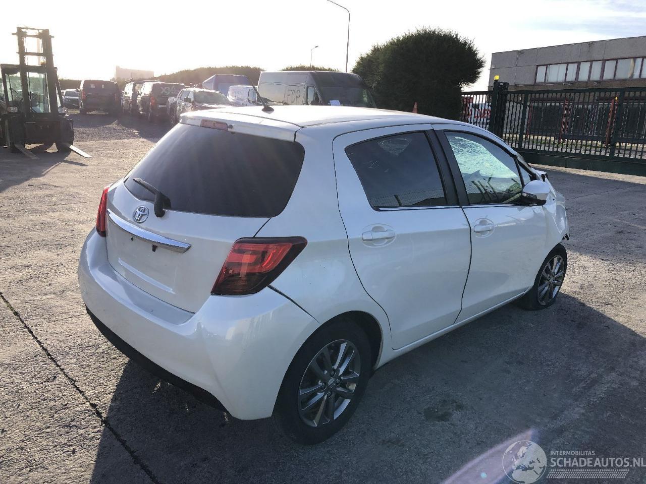 Toyota Yaris 1.3  DYNAMIC