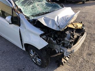 Toyota Yaris 1.3  DYNAMIC picture 5