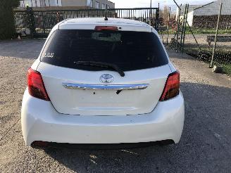 Toyota Yaris 1.3  DYNAMIC picture 13