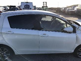 Toyota Yaris 1.3  DYNAMIC picture 8