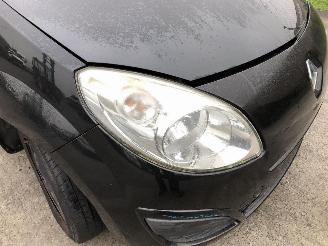 Renault Twingo 1.1 picture 6